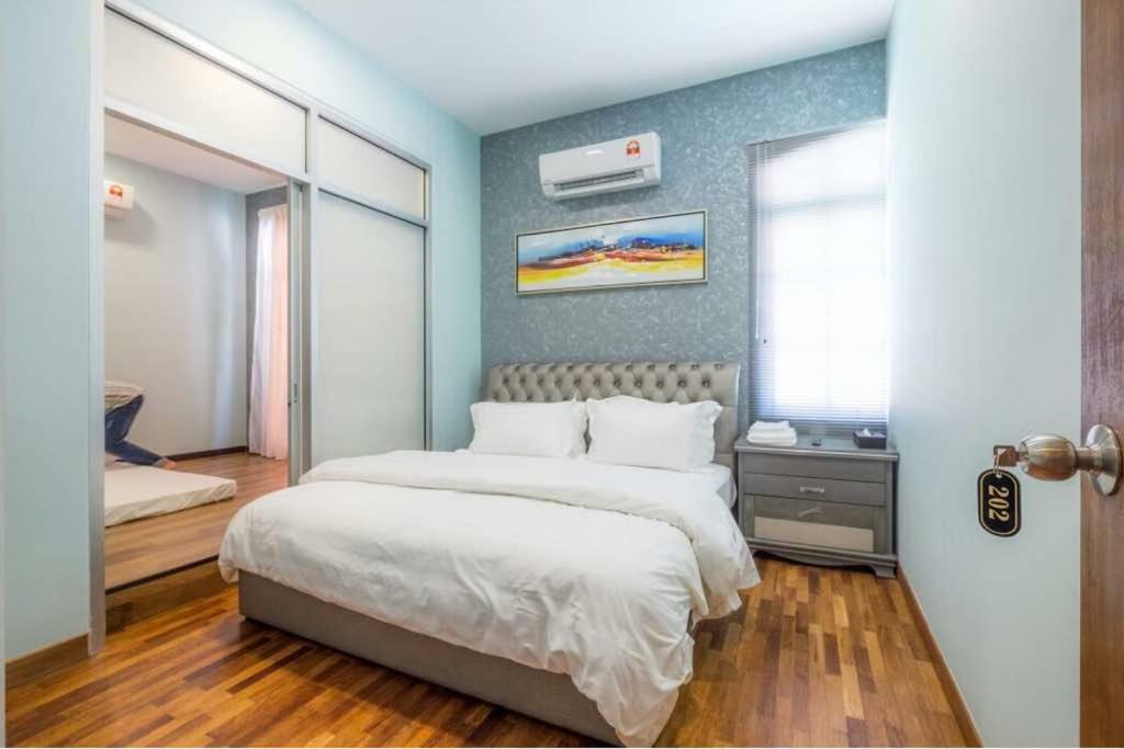 6, Persiaran Tanjung Bunga 3 Villa Batu Feringgi Ngoại thất bức ảnh